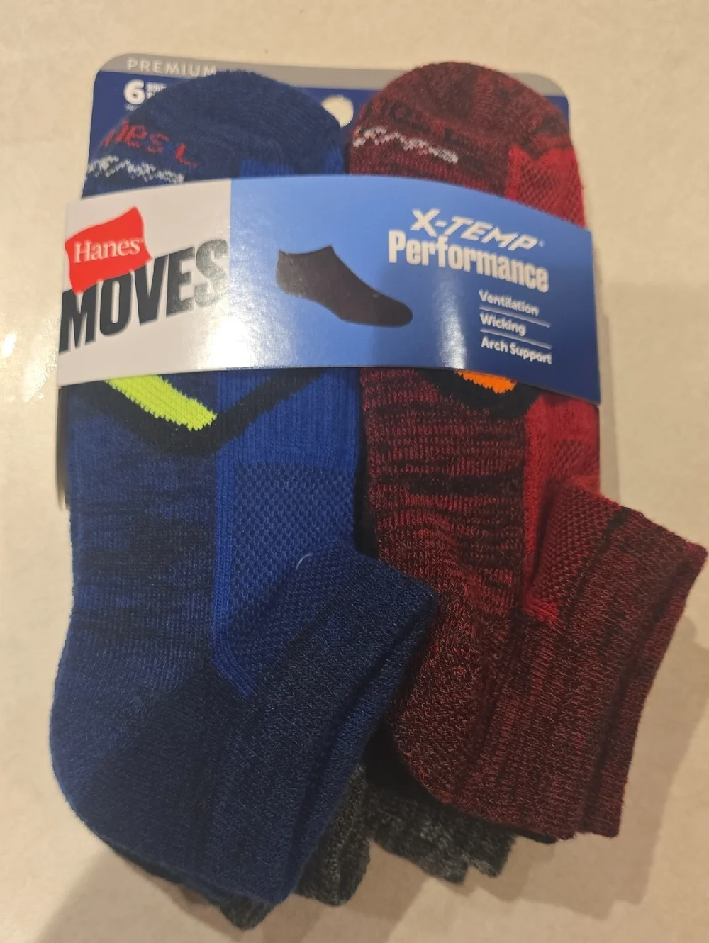 Hanes Moves X Temp Performance Boys 6 Pair Socks For Shoe Size 3-9